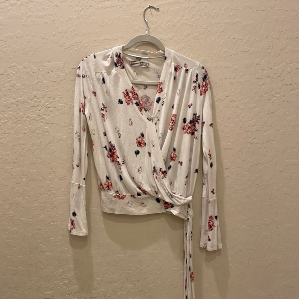 Abercrombie & Fitch Long Sleeve Wrap Tee